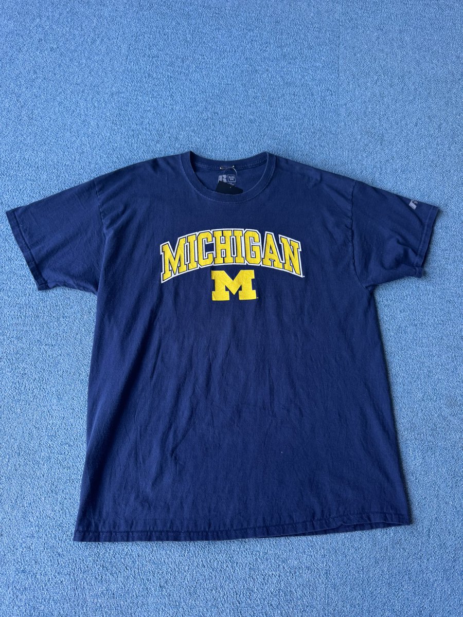 mirage029's tweet image. .
.
" Michigan "
.
ネイビーにイエローのカラーリングと言えばミシガンですねⓂ️
.
グッドカラーなアイテムを是非〜⚡️
.
大洗シーサイドステーション2階
Mirage
.
#茨城 #大洗 #古着屋
#大洗シーサイドステーション
#michigan