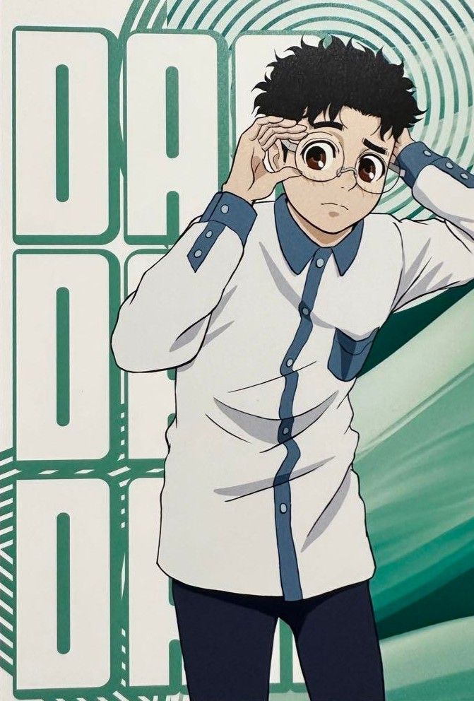 elmfungus's tweet image. Why does he hold his glasses as if they're gonna run away 💚