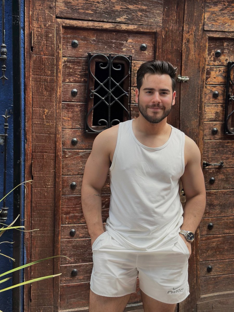 No hay nada más doloroso que dejarle de gustar a alguien que a ti no te gustaba, pero te gustaba gustarle. 🥲