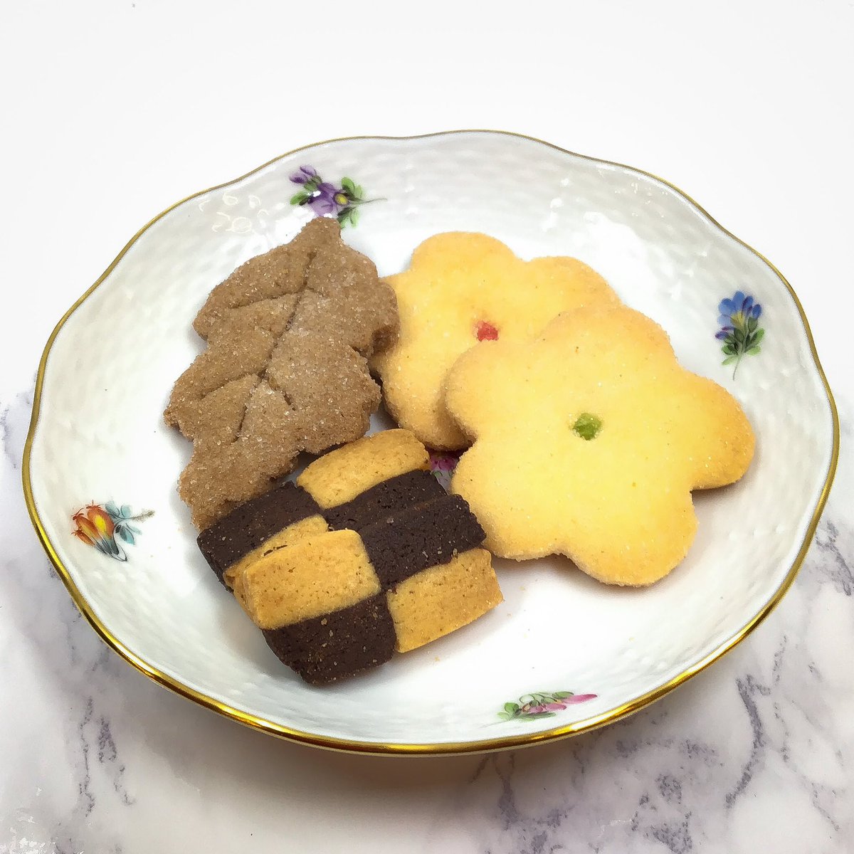 教文館エインカレムからお知らせです。
本日『長崎レデンプトリスチン修道院』から
クッキー各種が入荷しました！購入の際の注意点をご一読いただきご購入をお願いいたします。
【注意点】
・お一人各1点のみのご購入とさせていただきます
・電話でのお取り置き、ご注文はできません