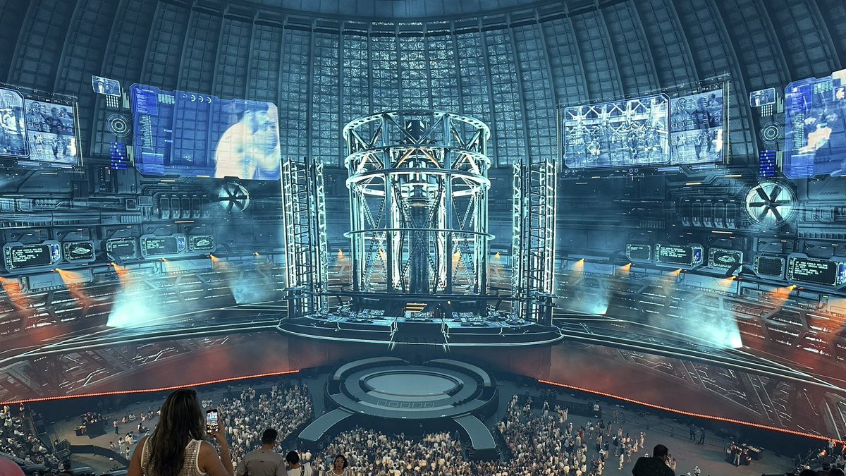 Is it too soon to start crying? <a href="/backstreetboys/">Backstreet Boys</a> <a href="/SphereVegas/">Sphere</a>