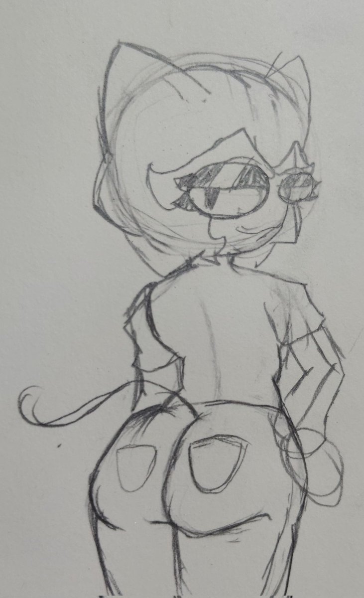 naca_arc's tweet image. Fat asssssss