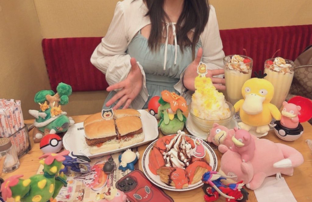 Ryon_chimu's tweet image. 夜勤明けにコメダのポケモンコラボに駆け込み🐕³₃≡≡≡
全部美味しかった❣️
量が多かったのは夜勤明けの無限の胃袋で何とかなった🙂↕️🙂↕️🙂↕️
チャームもお揃いでゲット💗