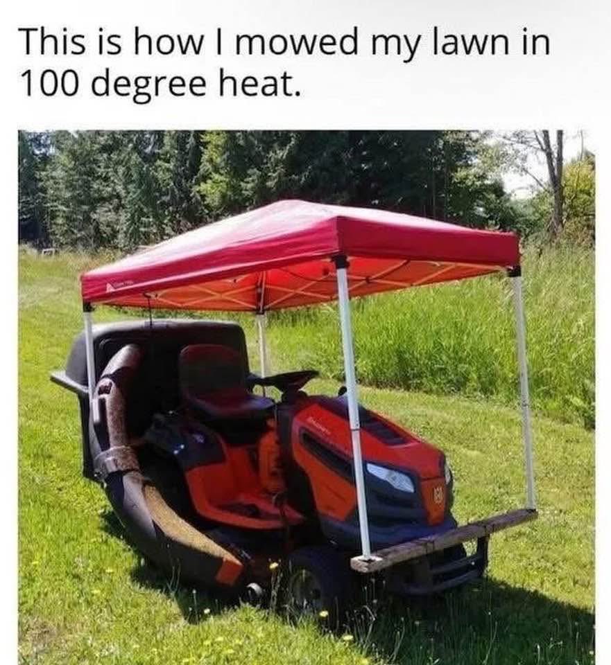 karlasisaac's tweet image. Yaβll be doing that? I donβt have a lawn lol I live in the City full of cars! π€£