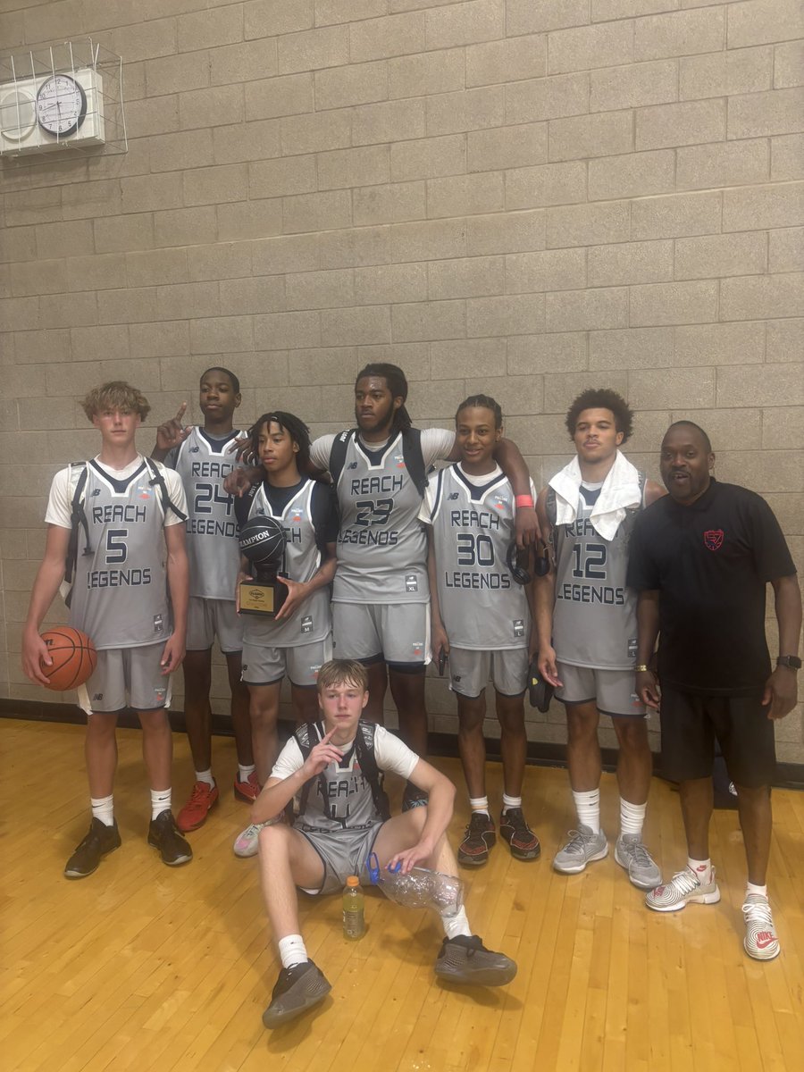 Got Another One…An unassuming group of guys went out to Vegas &amp; took care of business…Winning The Platinum Division of The Las Vegas Classic! Great way to end the summer fellas…Great Weekend! #BeLegendary