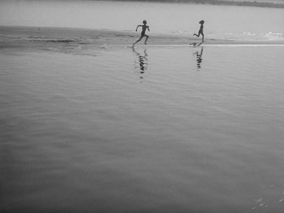 僕の村は戦場だった(1962)
監督:アンドレイ・タルコフスキー
撮影:ワジーム・ユーソフ