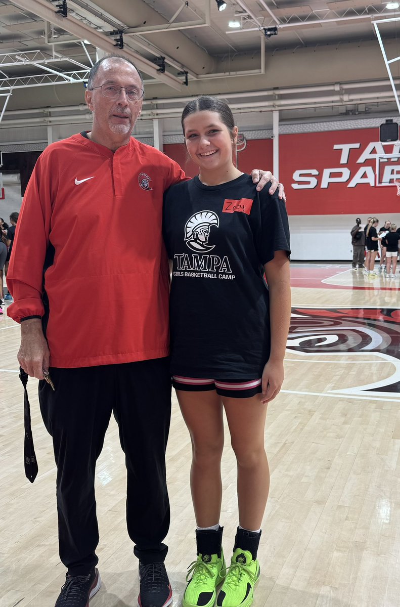 zoeycurry2029's tweet image. Big thanks to @UTampaWBB, Coach Jessee, and @Coach_CMitryk for a great 3 days of camp!  I won the 1v1 Competition and learned so much from all of the coaches!  Such a beautiful campus!  I hope to come watch the team play this season! @WVThunderUAA @HHHuskiesGBB