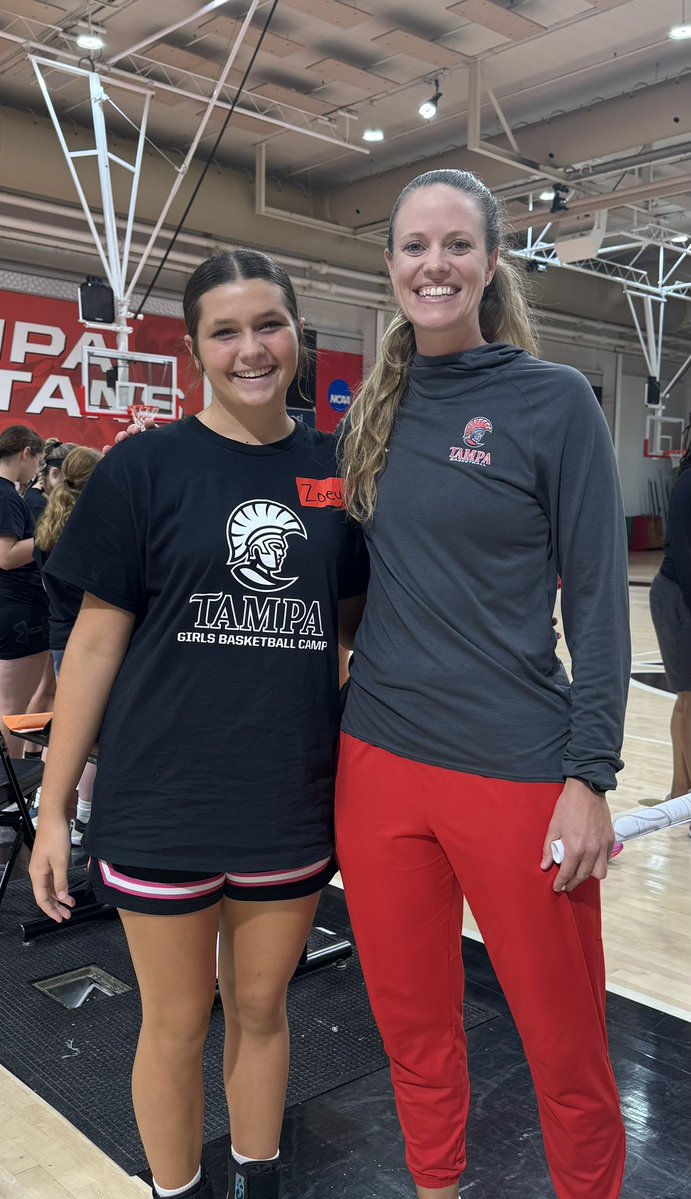 zoeycurry2029's tweet image. Big thanks to @UTampaWBB, Coach Jessee, and @Coach_CMitryk for a great 3 days of camp!  I won the 1v1 Competition and learned so much from all of the coaches!  Such a beautiful campus!  I hope to come watch the team play this season! @WVThunderUAA @HHHuskiesGBB