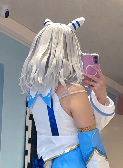 ちな、後ろはこんな感じ。毛束感。
我ながら後ろ姿めっちゃ好きなんじゃ…🥺🩵