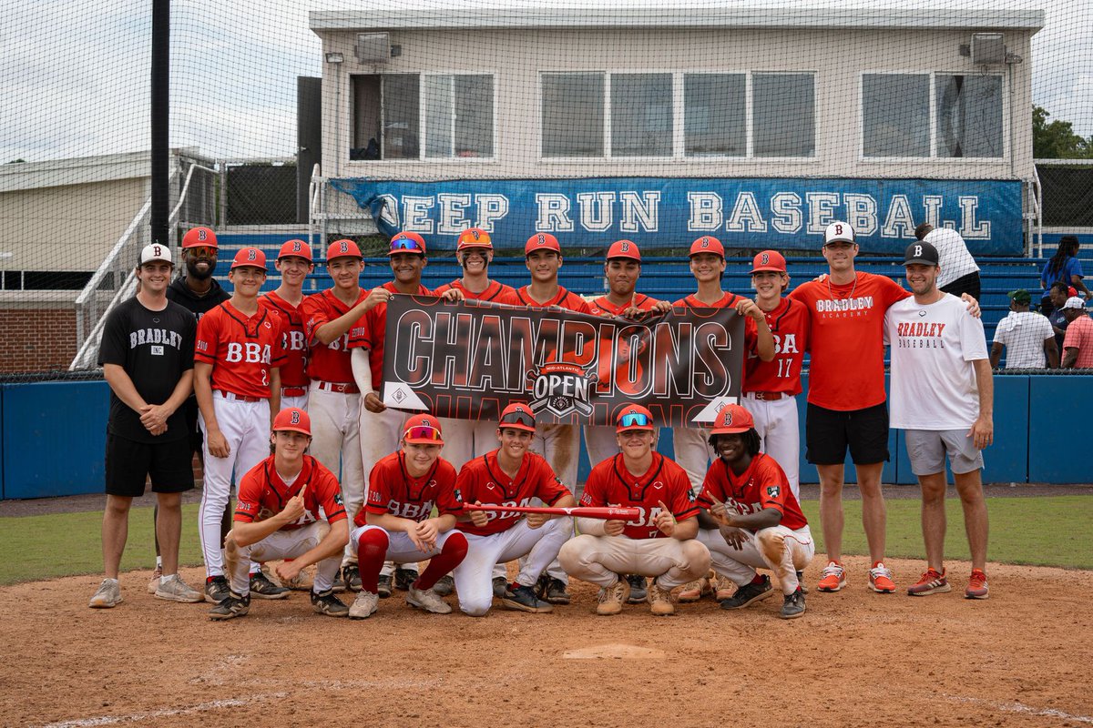 logan_thomp2027's tweet image. Had a great time wrapping up our summer season with @Bradley_Eagles @PrepBaseballVA in Richmond, VA. Pitched in the 15U semi-finals, and we moved on to win some hardware in the championship. 
Stats from the game: 6 INN, 98-61 strikes, 2BB, 1 PIK, 9SO
#goBBA #midatlanticopen