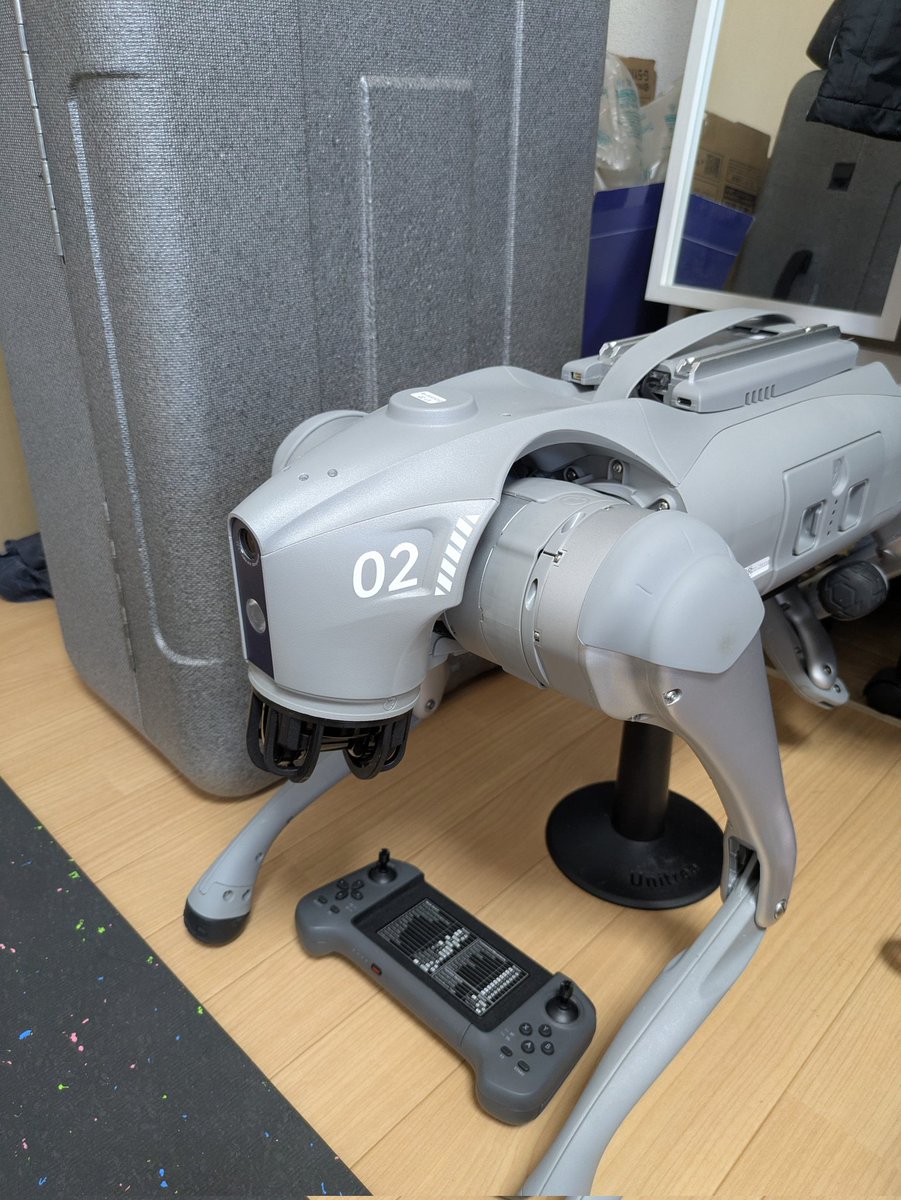 fushiken_robot's tweet image. Unitree go2 やってきました！
8月から2カ月徹底的に触っていきます！

経験者の方とお話したいです…

#unitree 
#unitreego2
