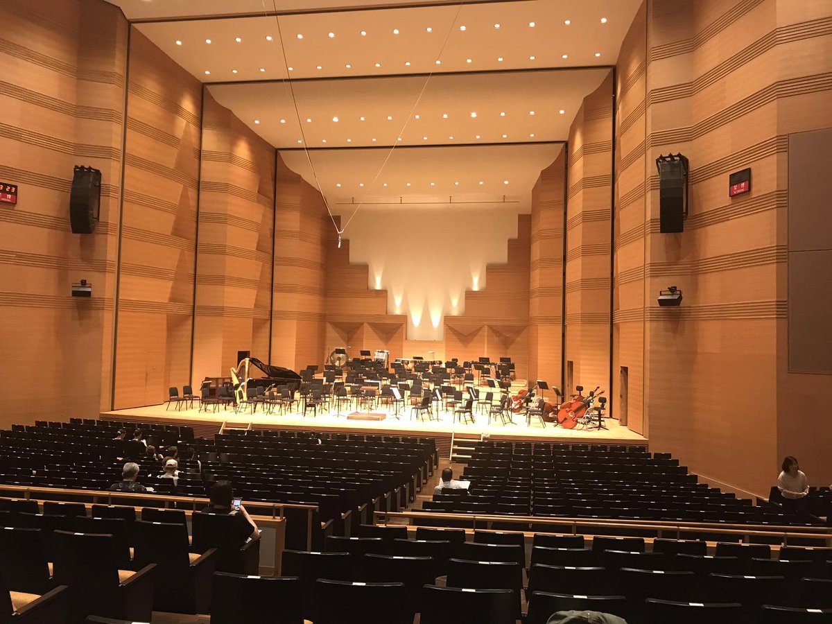 jtwo_nodatch's tweet image. 7月27日、さくらこさんの知人でホルンを吹いている人が出演するアマチュア・オーケストラの演奏会を聴きに #鎌倉芸術館 へ(最寄り駅は大船駅)
