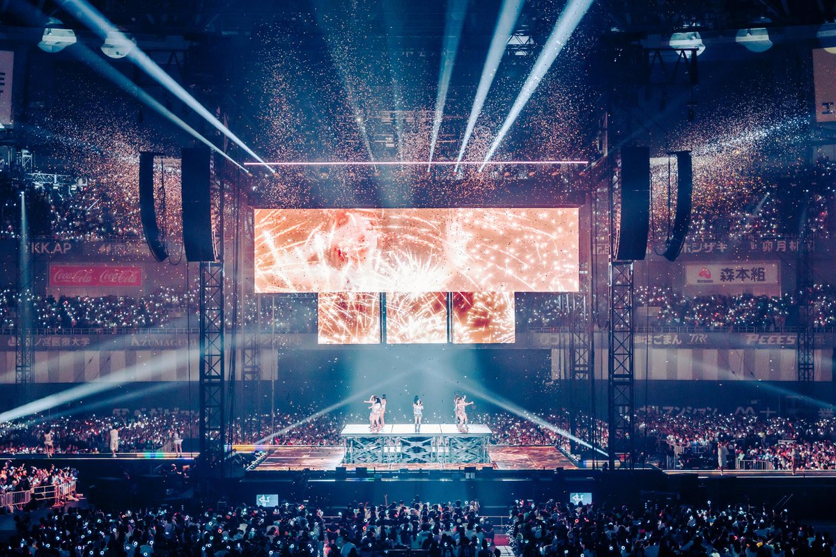 TWICE、ワールドツアー日本公演スタート💖

『TWICE ＜THIS IS FOR＞
 WORLD TOUR IN JAPAN』

ワンオクTaka＆Toruと共作した
「Like 1」も初披露
oricon.co.jp/news/2398070/?…

#TWICE #TWICE_THISISFOR_WORLD_TOUR
<a href="/JYPETWICE_JAPAN/">TWICE JAPAN OFFICIAL</a> <a href="/JYPETWICE/">TWICE</a>