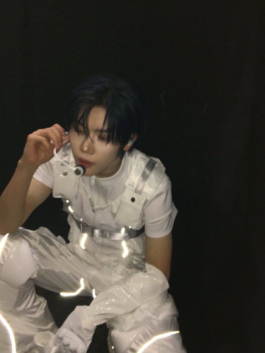 CYE_MEMBERS7's tweet image. 😎
#장여준 #JANGYEOJUN
#CLOSEYOUREYES #클로즈유어아이즈
#클유아 #CYE