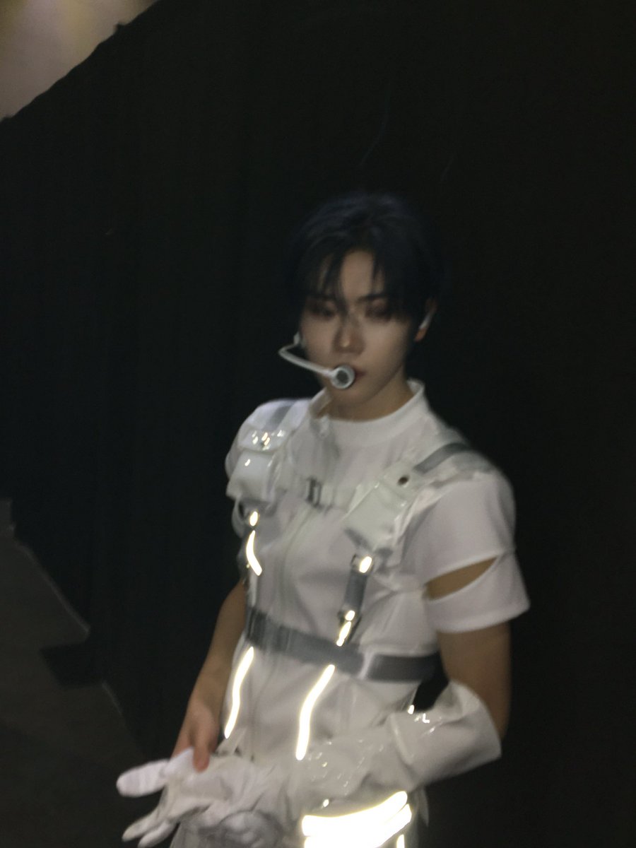 CYE_MEMBERS7's tweet image. 😎
#장여준 #JANGYEOJUN
#CLOSEYOUREYES #클로즈유어아이즈
#클유아 #CYE