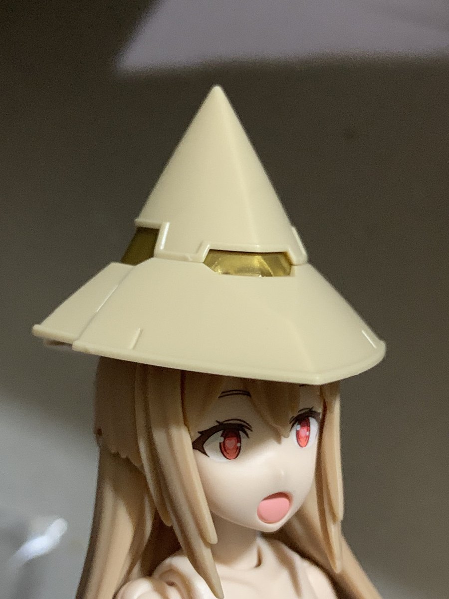 Sukote's tweet image. もう確実に何人もやってそうだけどあえてやってみる
やっぱりパーツ的にはジャストフィットだねコレ( `ω´)
両目テープで軽く固定してるだけなんだけどジョイントも簡単に作れそうだし帰ってまたいろいろやってみようかな