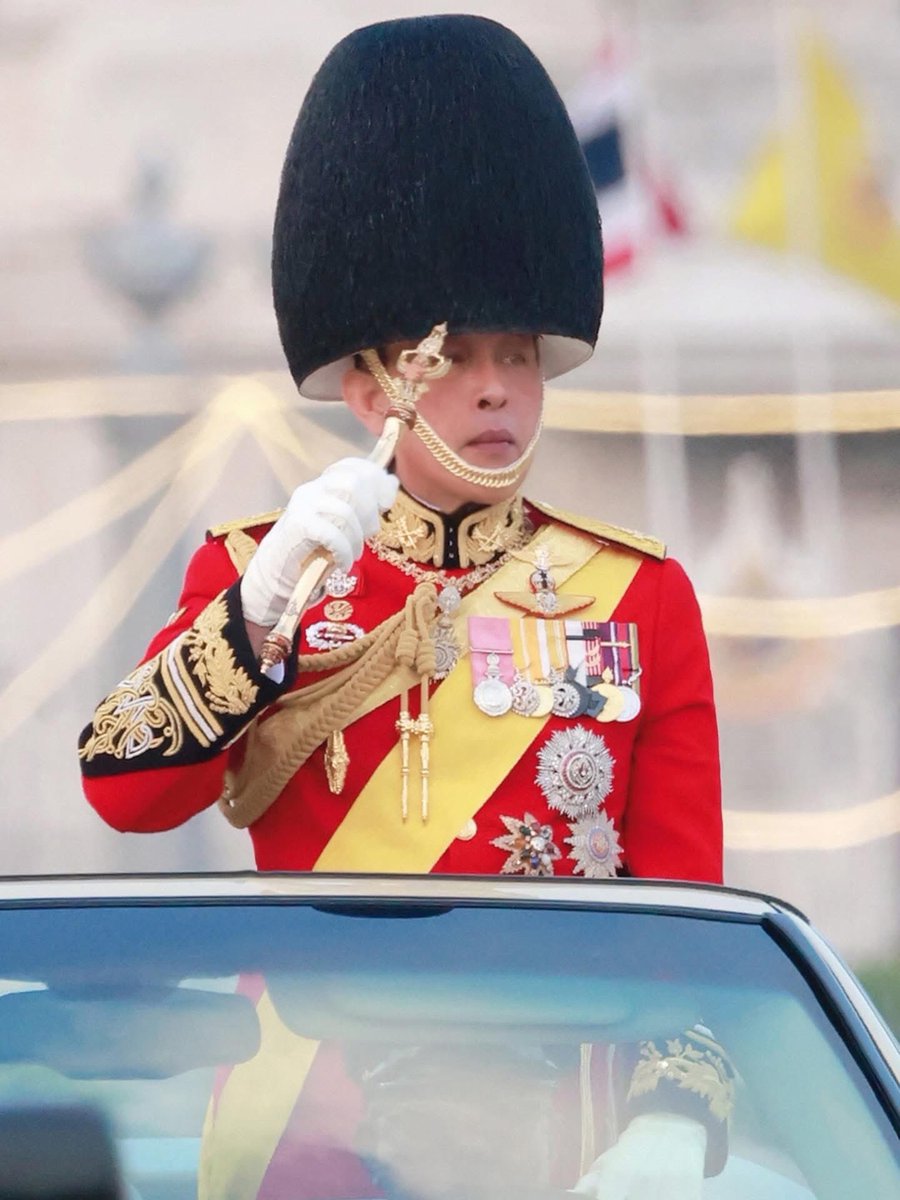 เนื่องในโอกาสวันเฉลิมพระชนมพรรษาพระบาทสมเด็จพระปรเมนทรรามาธิบดีศรีสินทรมหาวชิราลงกรณ พระวชิรเกล้าเจ้าอยู่หัว

๒๘ กรกฎาคม ๒๕๖๘
ขอพระองค์ทรงพระเจริญยิ่งยืนนาน