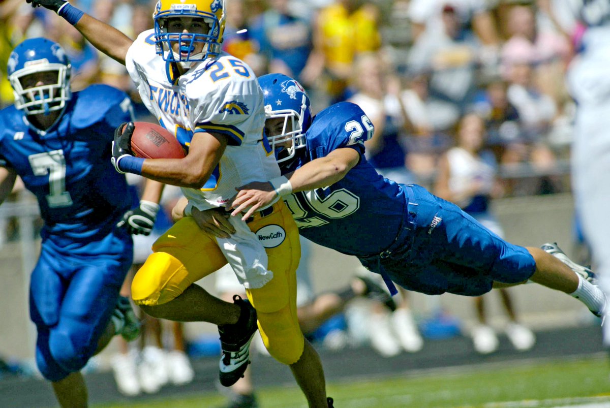 CovCathFBAlumni's tweet image. 26 days until the 2025 Covington Catholic football season kicks off!!
#RollColonels #WASTWND #Team59