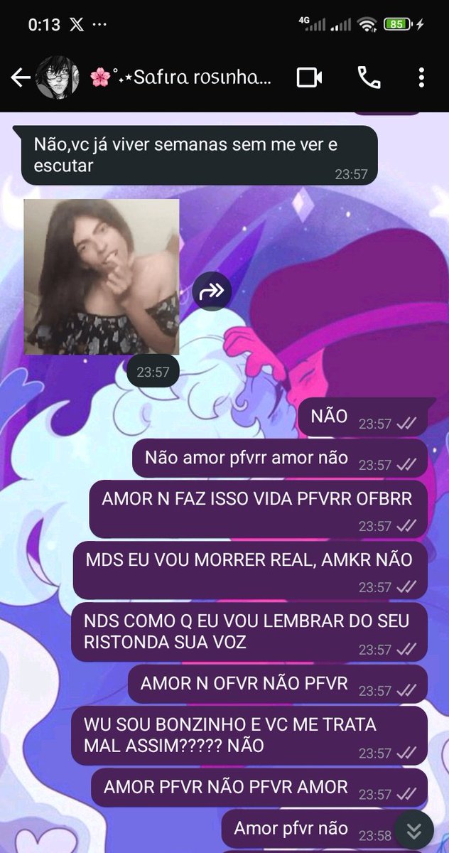 tutuba2000_'s tweet image. Tô sofrendo dentro do meu relacionamento, aparentemente entrei em um relacionamento abusivo e tóxico, meu marido ainda riu de mim quando disse q ia receber apoio, ele só debochou da minha situação... Tá difícil