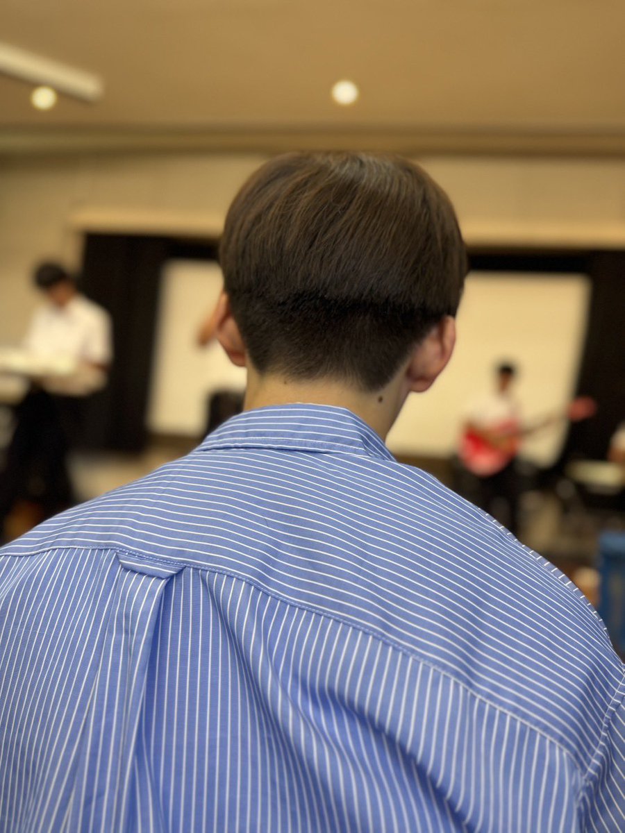 堺東高等学校で「特別部活動指導員」として軽音楽部で指導させて頂く事に。これまで培ってきた技術や経験が少しでもお役に立てればとの想いで始める人生初のアルバイトを大好きな音楽で始められる機会を作って頂いた先生方と佐藤ひらりさんのお母様に感謝です。

#酒井響希 #全盲ドラマー #ドラマー