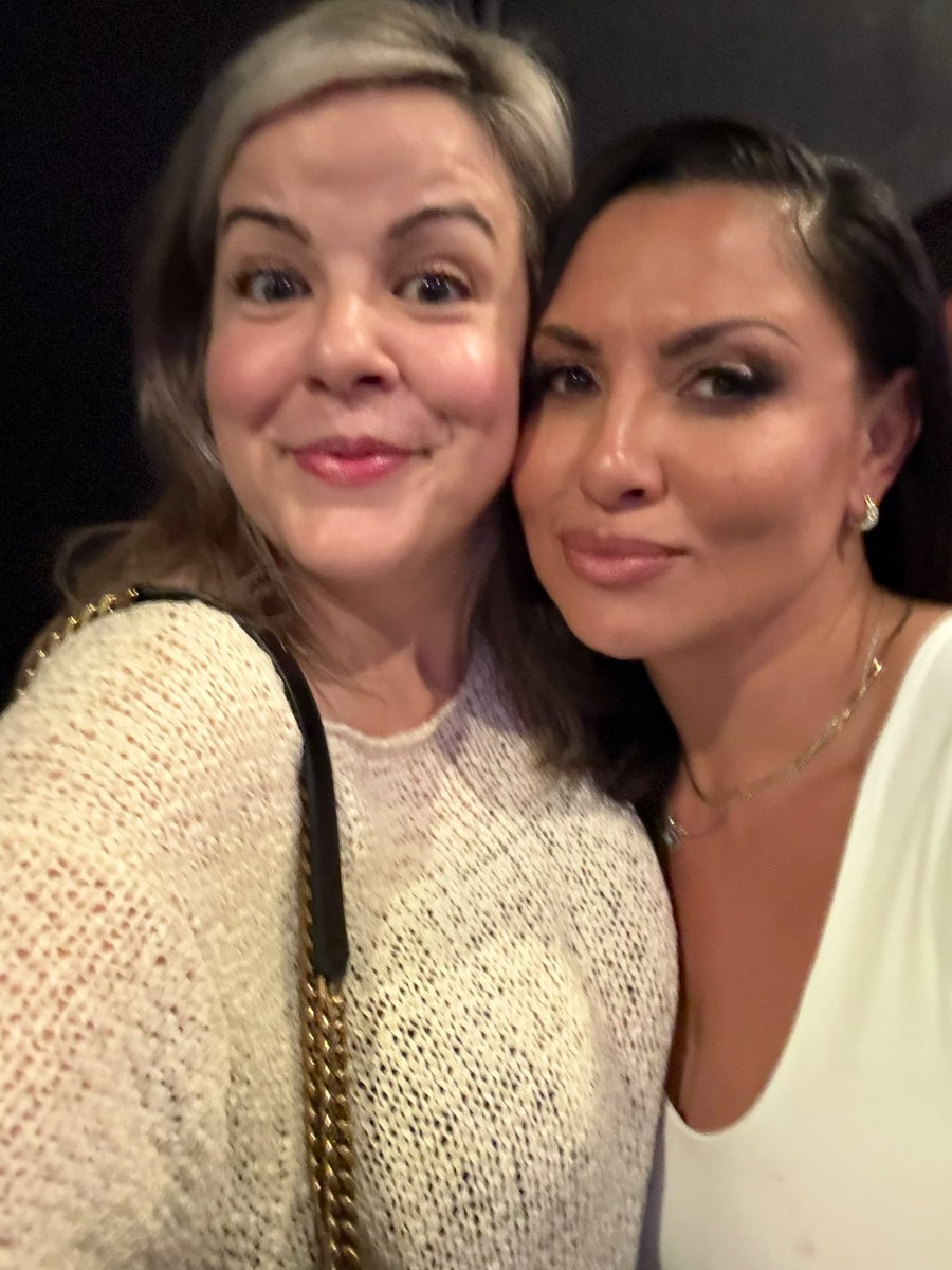 nycgyps's tweet photo. I met Tina Barta today. 👑
I met Veronica Portillo today.
I met Katie Doyle today.
14 year old me will never recover. These are my Spice Girls. #RoadRules30 https://t.co/t7VxV0fQ6V