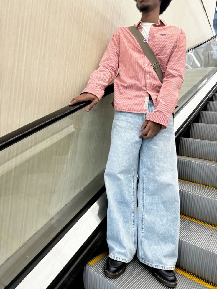 frankifier3000's tweet image. I want pink clothes……
