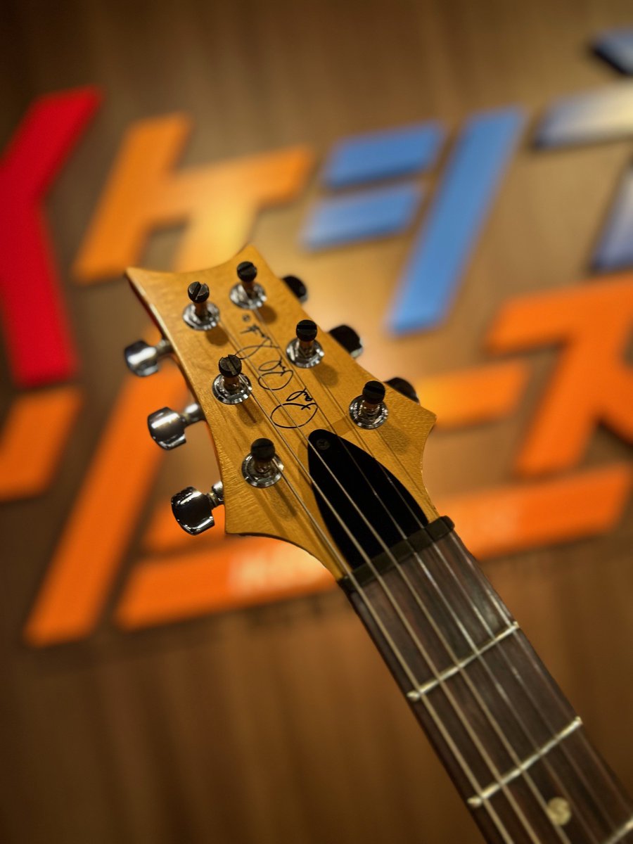 ikebe_reuse_gtr's tweet image. 【#イケベリユース ♻ #特選中古 】
ボルトオンならではのアタック感が魅力のCE✨✨
22フレットならではのトーンも👍
#PRS
CE 22 Maple Blue Matteo
商品ページはこちら💁♀️
ikebe-gakki.com/Form/Product/P…
#イケベリユースギター
#USEDギター