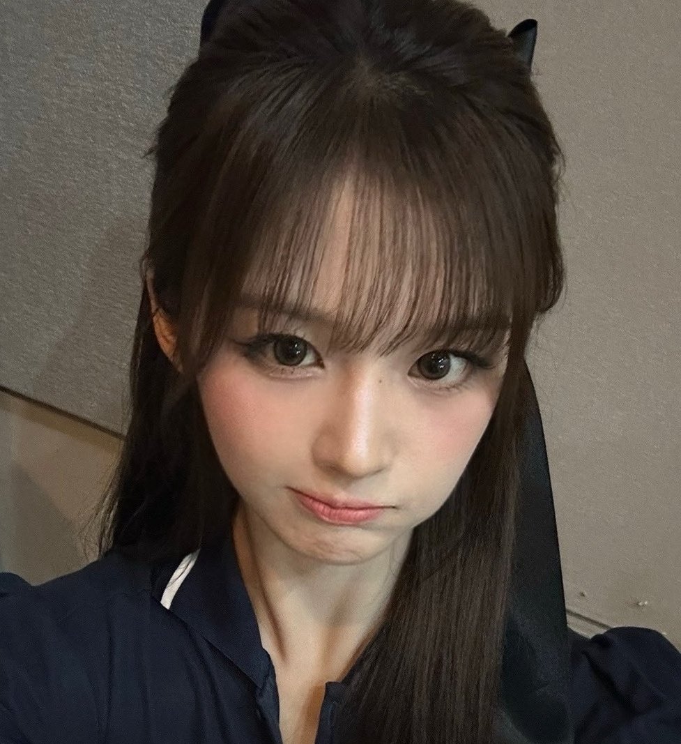 SULLYOON_1's tweet image. 最近のソリュンさん、どのヘアメも似合いすぎてて本当にどうしよう、、👼🏻👼🏻👼🏻
#NMIXX #엔믹스
#SULLYOON #설윤