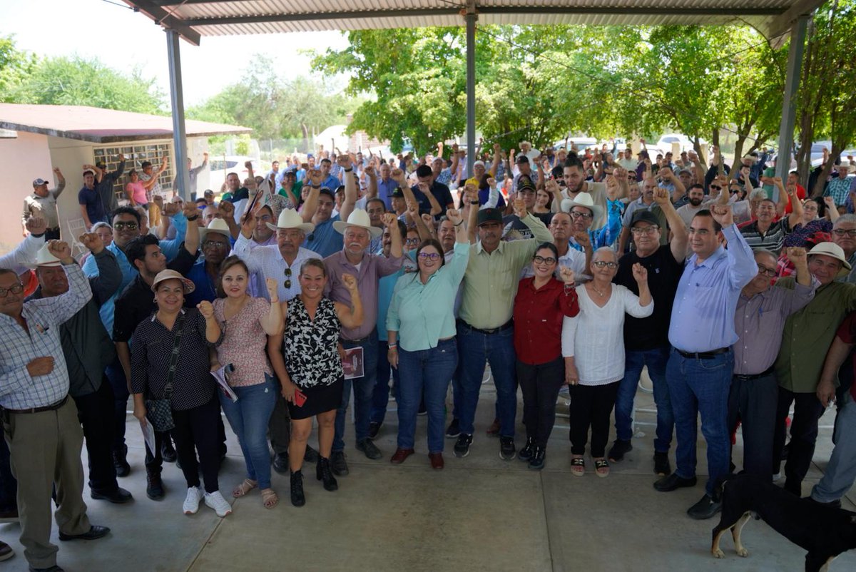 imeldacastromx's tweet image. Desde San Marcial, #Guasave, rendimos cuentas al pueblo y reafirmamos nuestro compromiso con la transformación.
Los temas del primer año legislativo en el @senadomexicano reflejan nuestras prioridades: programas sociales como derecho, igualdad sustantiva, reforma al Poder…