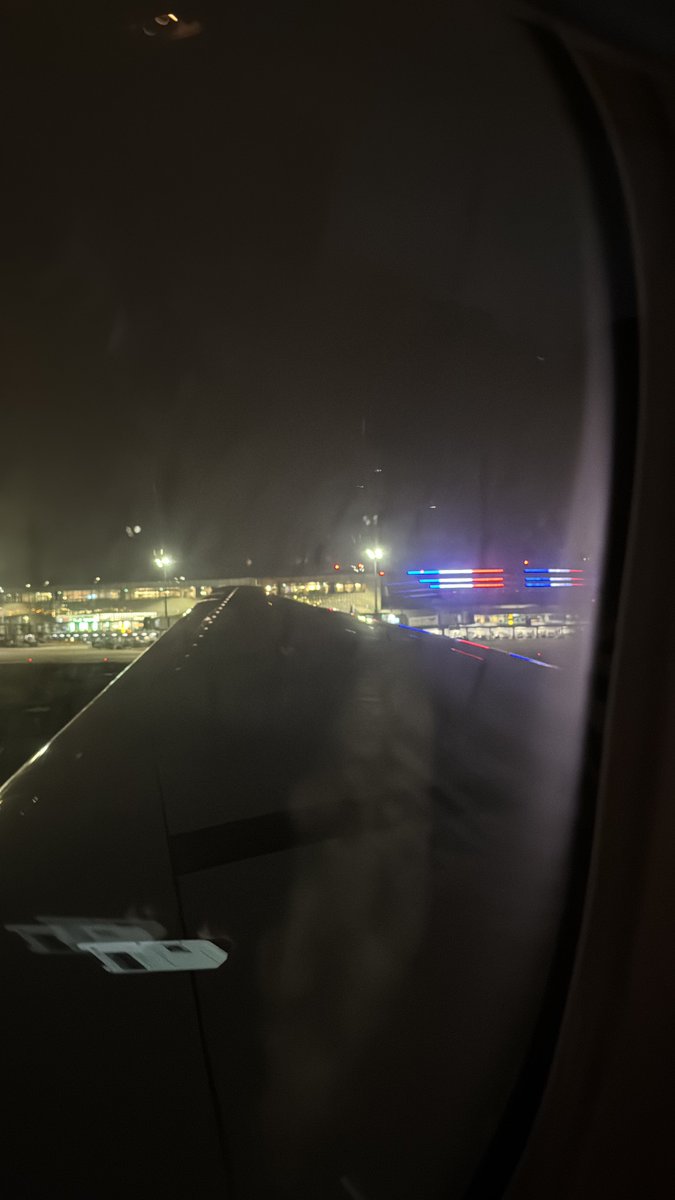 Pacinho_'s tweet image. De retour dans l’horrible ville d’Anne Hidalgo