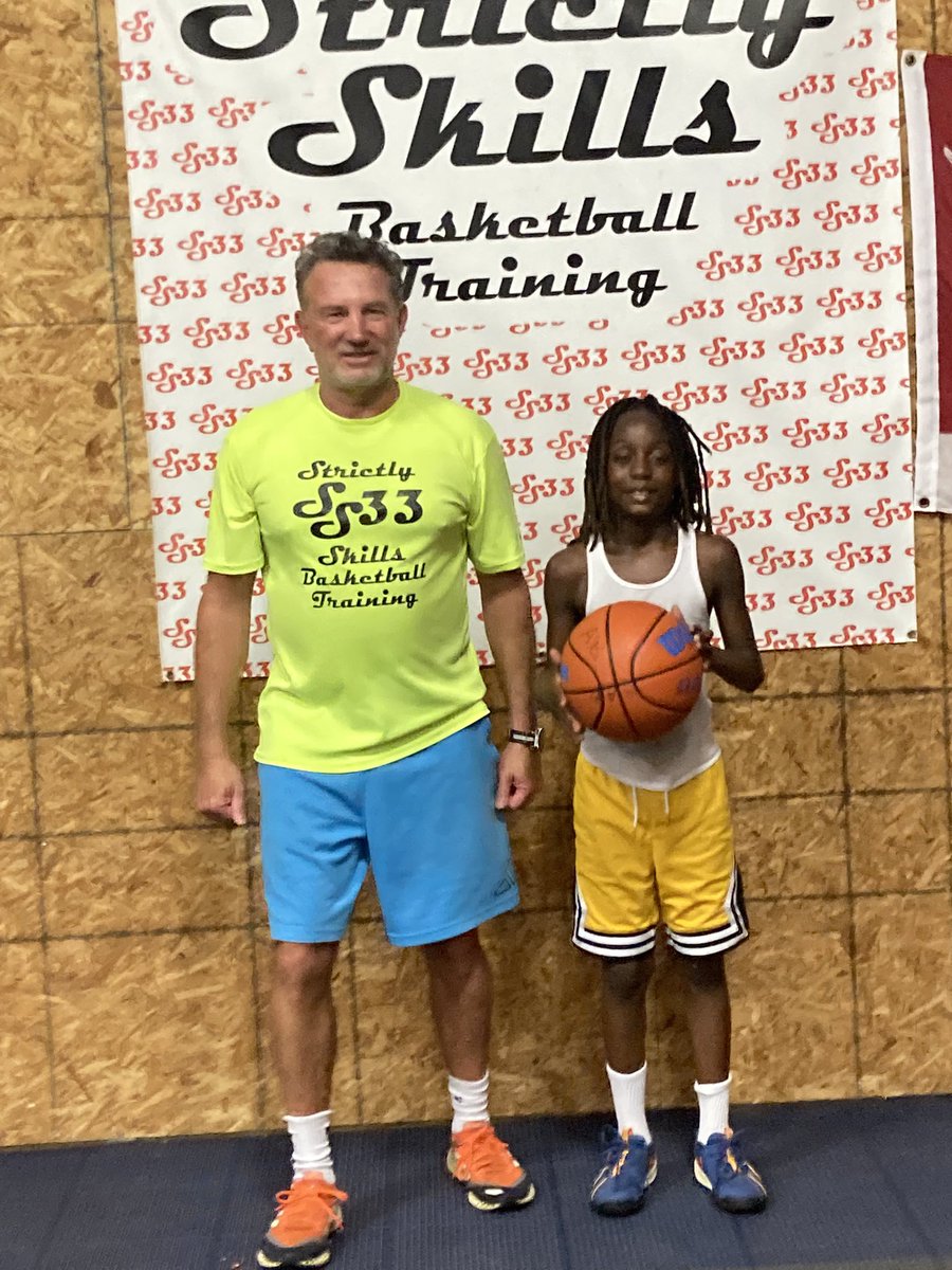 strictly_skills's tweet image. Good workout today with soon 2 B
5th grader
Sire Alexander Bell
#SS33