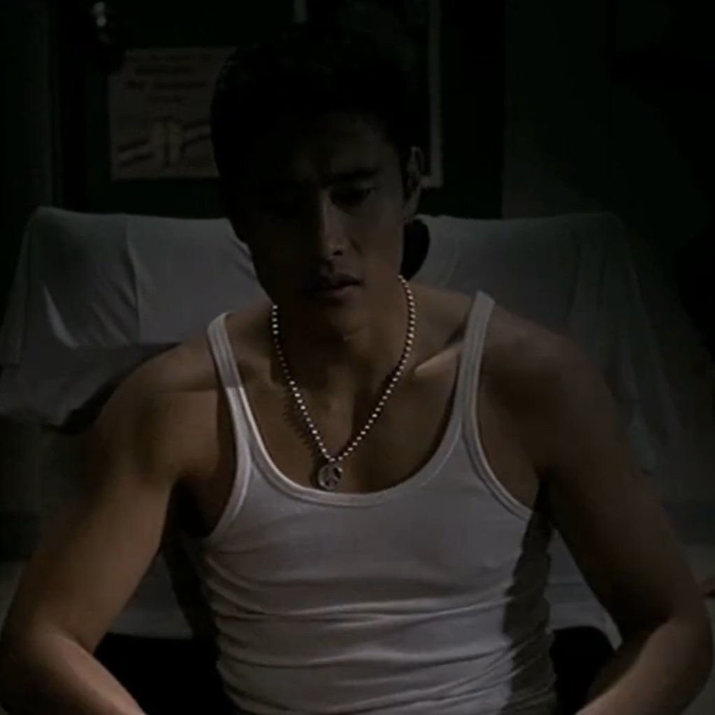 luvbyunghun's tweet image. I’m trying not to thirst over him… but oh god