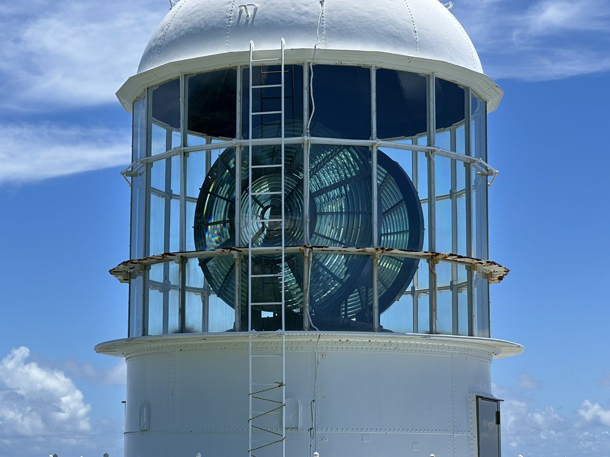 Iristquarter's tweet image. 室戸岬灯台！
巨大フレネルレンズ！