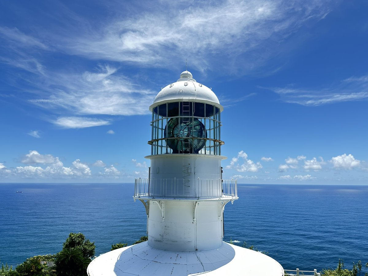 Iristquarter's tweet image. 室戸岬灯台！
巨大フレネルレンズ！