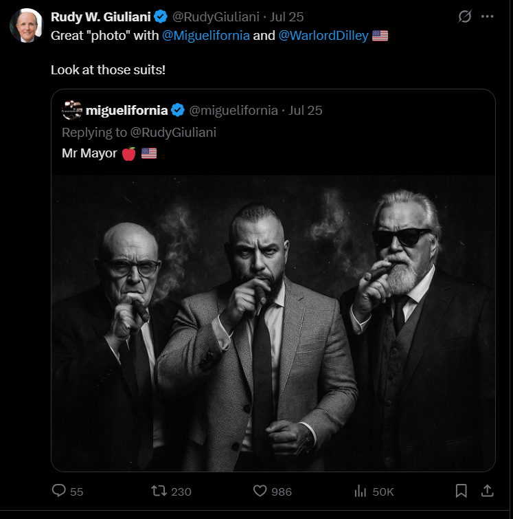 msebastian7532's tweet image. ANYONE who mentions a dilley in ANY context other than to condemn, belittle, insult, or eviscerate them gets blocked INSTANTLY.

&quot;America&apos;s Mayor&quot; - my ass.

You demented, corrupt piece of shit, @RudyGiuliani.

When I get home in a bit I am throwing your book in the garbage.