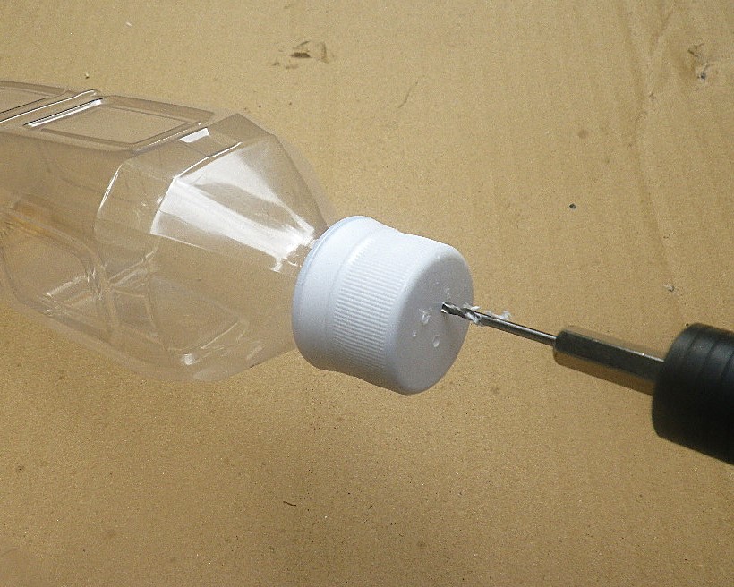 DiyRecipe's tweet photo. 「害獣忌避剤」って初めて知りました。ヒトデサポニンというヒトデから作られる成分がはいっていて、強烈な匂いがするそうです。イノシシ、シカ、イタチなど多くの獣害に効果があるとか。お悩みの方は試してみてはいかがでしょうか？
https://t.co/lWoKzugPQm
#DIY #獣害 #獣害忌避薬 https://t.co/dSKbQd9575