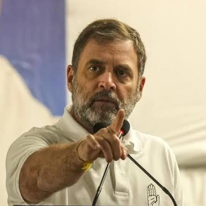 amityadavbharat's tweet image. आज लोकसभा में राहुल गांधी और अखिलेश यादव बोलेंगे...
क्या लगता है साहब सुनने के लिए 56 इंच का सीना दिखाएंगे या छुपा कर गायब हो जाएंगे ??
