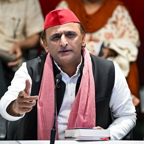 amityadavbharat's tweet image. आज लोकसभा में राहुल गांधी और अखिलेश यादव बोलेंगे...
क्या लगता है साहब सुनने के लिए 56 इंच का सीना दिखाएंगे या छुपा कर गायब हो जाएंगे ??