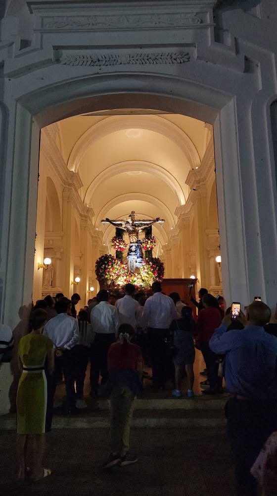 mpatricia_m's tweet image. Este año, el régimen de Ortega y Murillo prohibió que las tradicionales procesiones de la imagen venerada de la Sangre de Cristo recorrieran las calles de León, limitándolas al interior de varias parroquias históricas como San Juan Bautista de la Estación, el Santuario de…