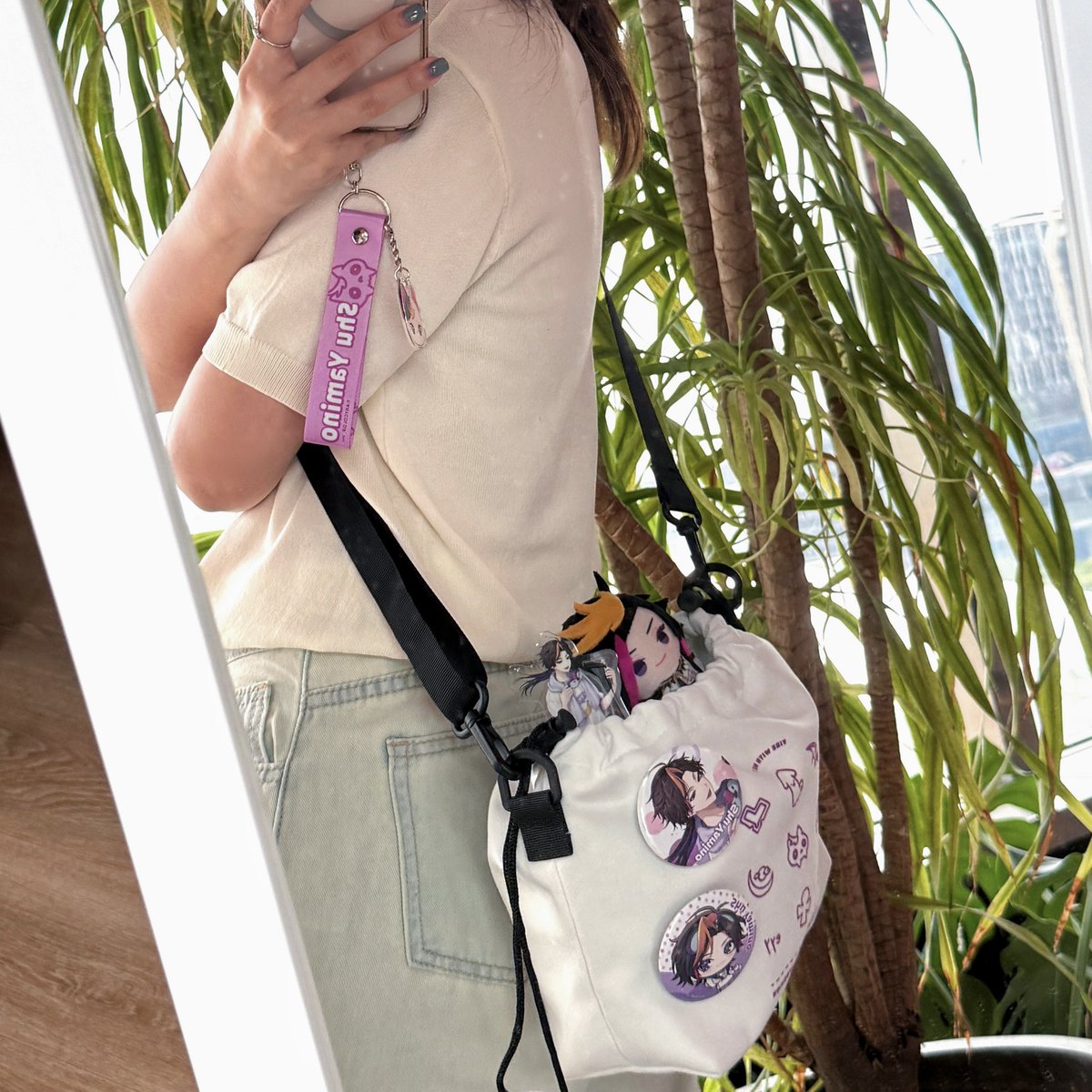 OU_EN_CAFE's tweet image. \ Luxiem 睡衣派對 –現正預約中– /

極簡設計融合推し要素，只在懂的人眼中閃爍光芒。
無論是通勤、上課還是出遊，都能自然地與日常搭配。
享受推活周邊的你，這組真的不能錯過！

✧ 活動期間：
【台北店】2025/8/15 ～ 9/30
【高雄店】2025/8/15 ～ 9/7
✧ 訂位網頁：inline.app/booking/ou-enc……