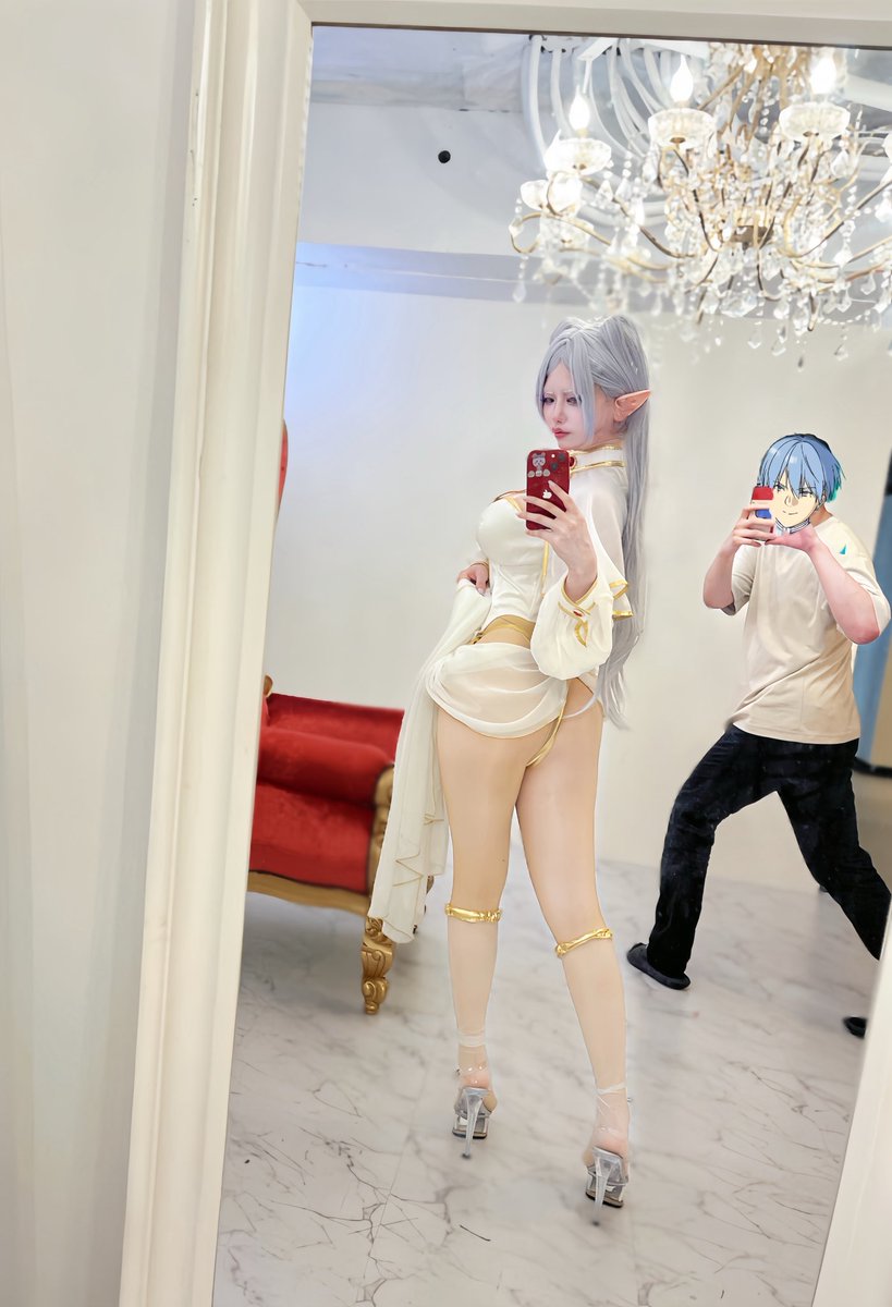 iimonogatari's tweet image. 『鏡越しに🍑を撮るワイを撮って‼️』
とお願いした時の図