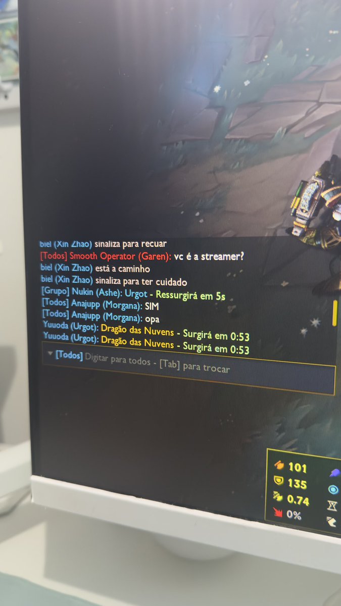 Anajup_'s tweet image. Primeira vez q me reconhecem e não me humilham no chat