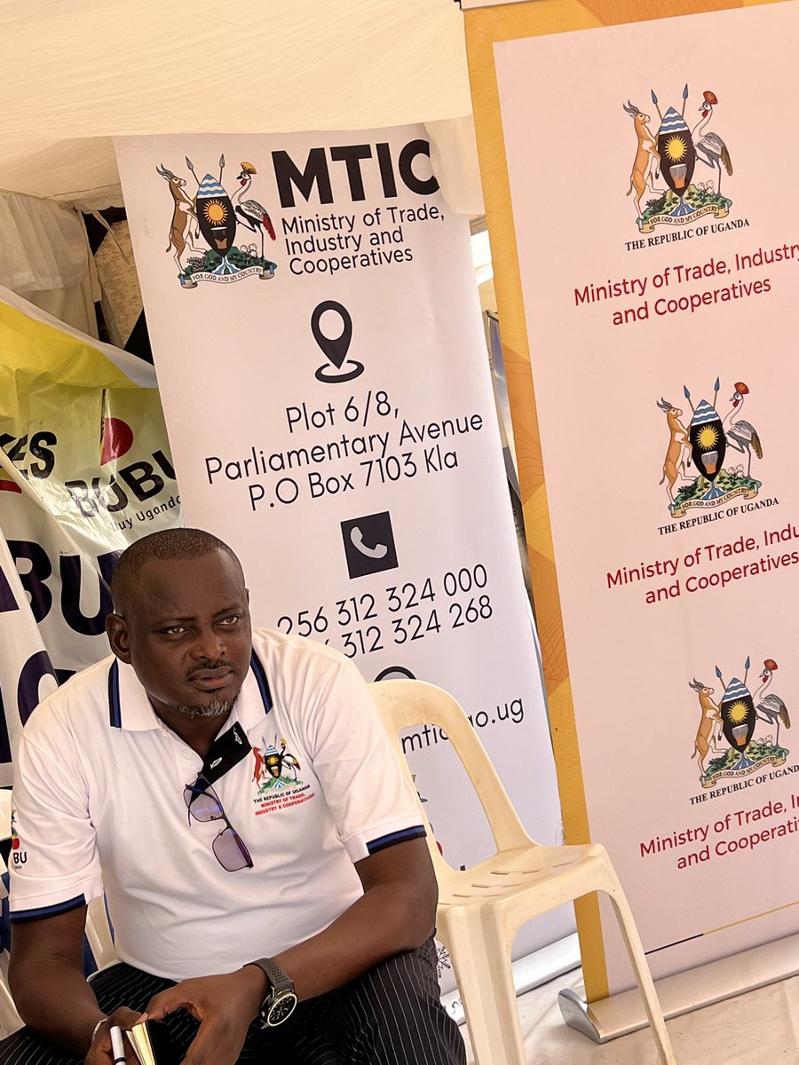 Kachaina1's tweet image. BUBU Under @mtic_uganda wants @Kachaina1 to change name from Kachaina to kana Uganda 🤣🤣🤣🤣🤣 or any other Ugandan Name
What do you say on this 😅😅😅
Wait for the video 😆😆Nyowe nakaba😆