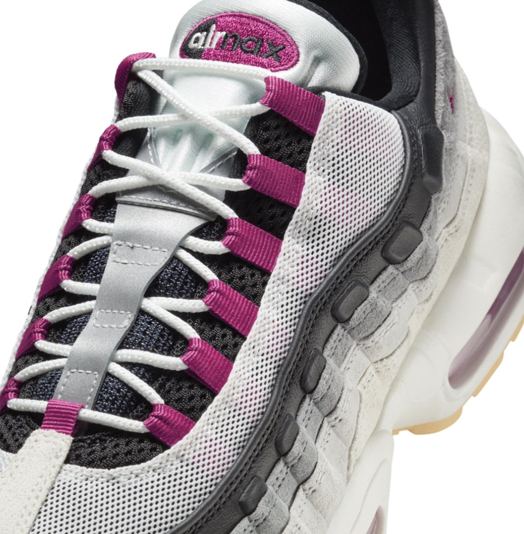 KineticSKATE's tweet image. Raffle starts tomorrow runs through Friday in store only.
