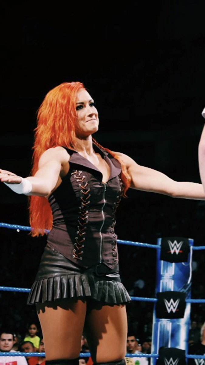 VoxyTwitch's tweet image. becky lynch cosplay inc? 😛