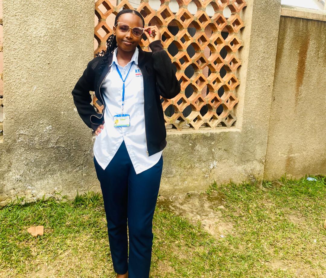 Winnie_Liyeah's tweet image. happy new week darlings 💃