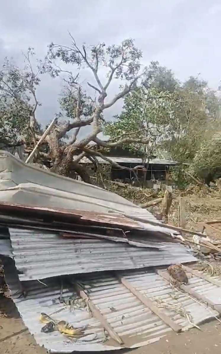bubblies_usca's tweet image. ONE HELP, ONE HEART.
We are accepting donations to help the affected families in La Union. You may give rice, canned goods, instant noodles, bottled water, or cash donations (any amount is deeply appreciated).
For donation details, kindly refer to the last photo. Thank you! 🤍