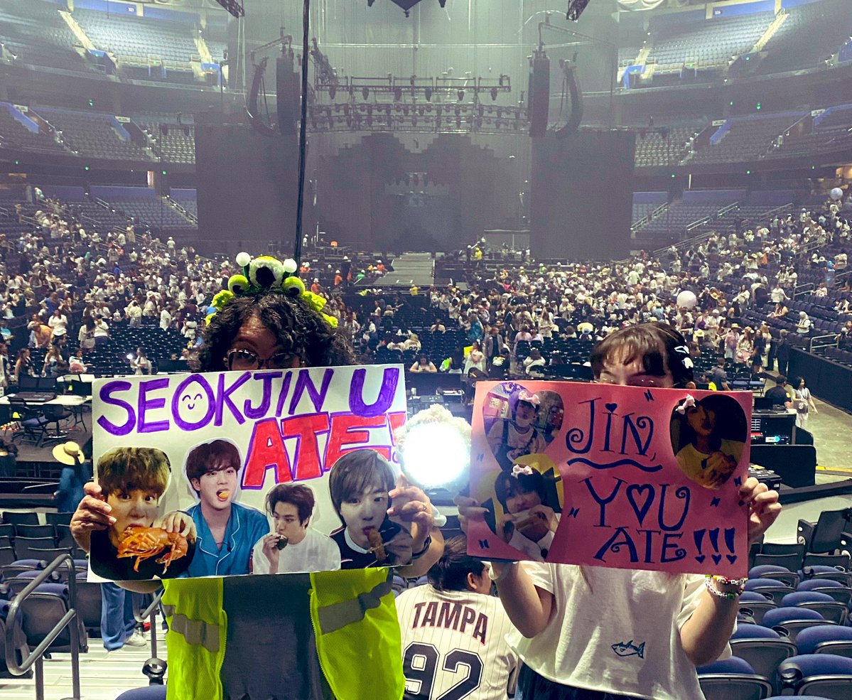 Mamasita⁷ saw Hobi! {𝕤𝕒𝕚𝕕 𝕔𝕦𝕥𝕖𝕝𝕪} (@mamamochimolala) on Twitter photo <a href="/bts_bighit/">BTS_official</a> You were so ama-JIN tonight!!!!!! Thank you for coming to see us in Florida- some of the best 2 nights of my life! SEOKJIN YOU ATE!! <a href="/bts_bighit/">BTS_official</a> You were so ama-JIN tonight!!!!!! Thank you for coming to see us in Florida- some of the best 2 nights of my life! SEOKJIN YOU ATE!!