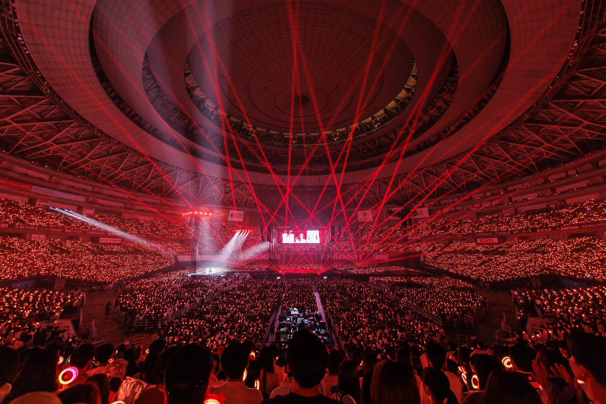 thisisforwtour's tweet image. According to Oricon Japan, TWICE sold about 100k tickets for the two shows in Osaka for the &lt;THIS IS FOR&gt; World Tour
They have sold around 124k tickets for the first two stops of the tour so far! 🎫
#TWICE_THISISFOR_WORLD_TOUR #THISISFOR_OSAKA