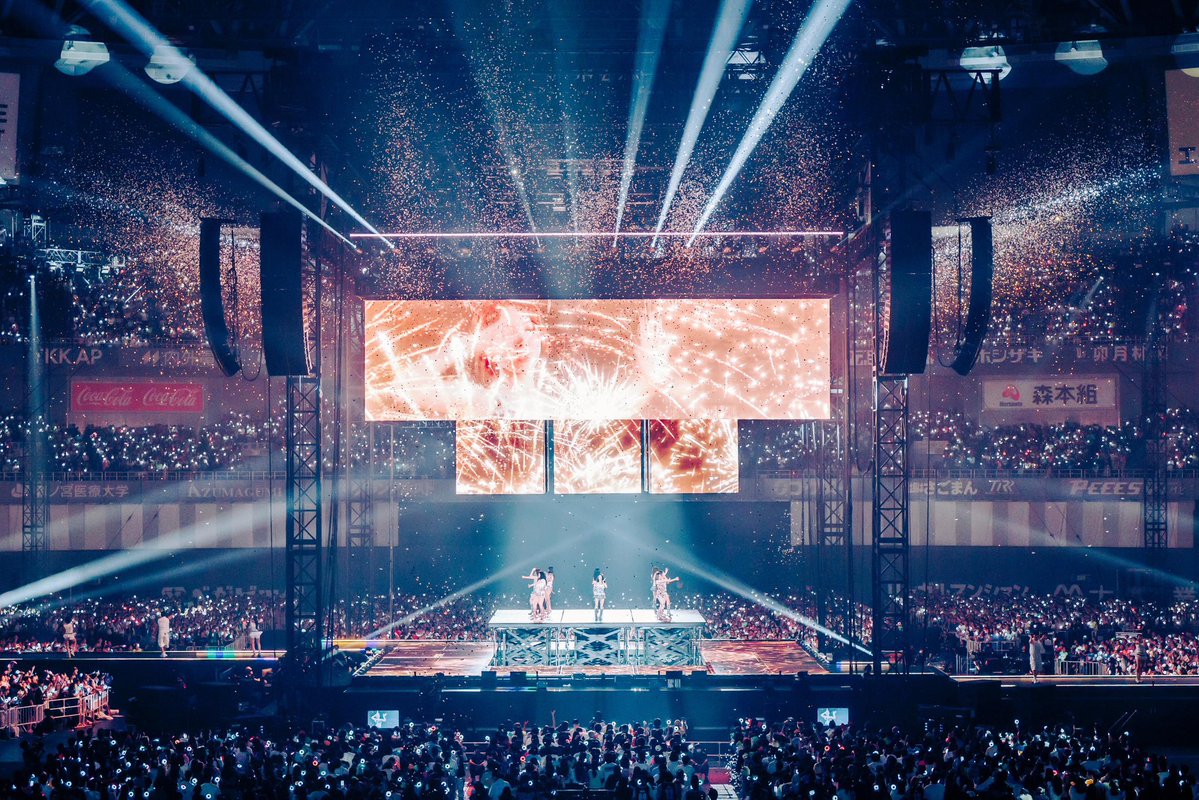 thisisforwtour's tweet image. According to Oricon Japan, TWICE sold about 100k tickets for the two shows in Osaka for the &lt;THIS IS FOR&gt; World Tour
They have sold around 124k tickets for the first two stops of the tour so far! 🎫
#TWICE_THISISFOR_WORLD_TOUR #THISISFOR_OSAKA